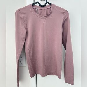 ARITZIA SMOOTH SEAMLESS WILLOW HIP LONG SLEEVE TOP CLAREMONT item 121433